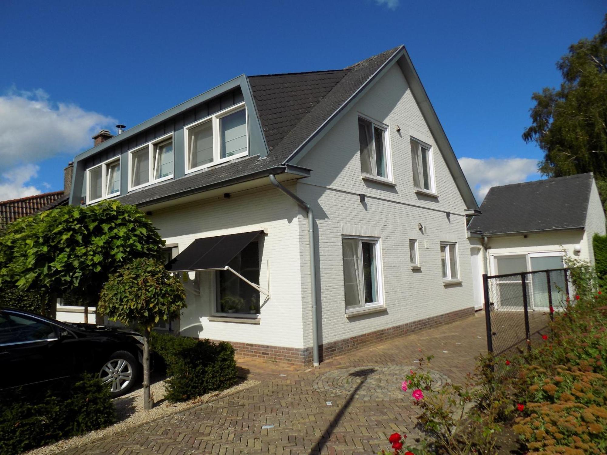 Villa Maas & Kempen Maaseik Exterior photo